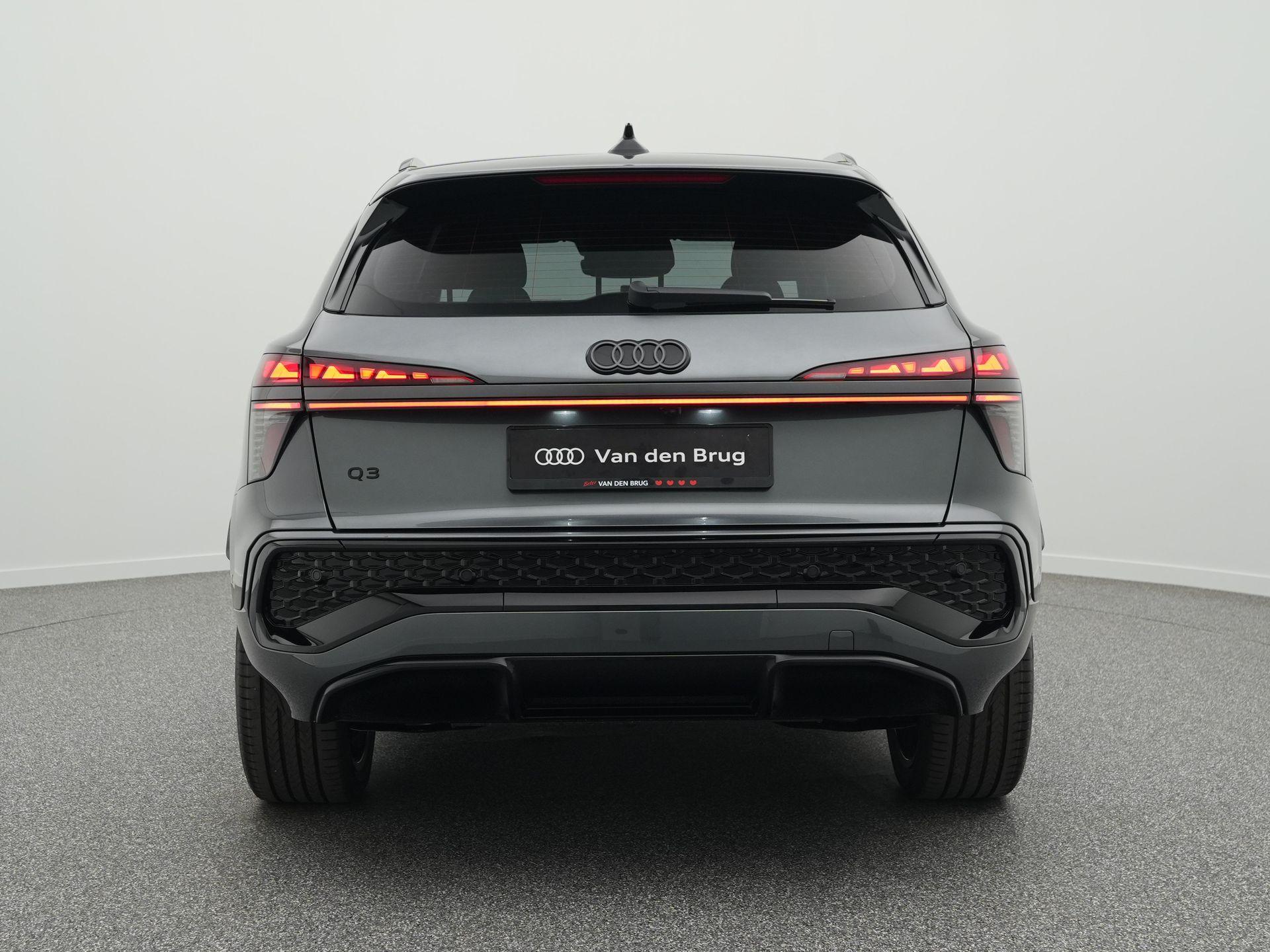 Audi Q3 1.5 e-hybrid S edition - Afbeelding 5
