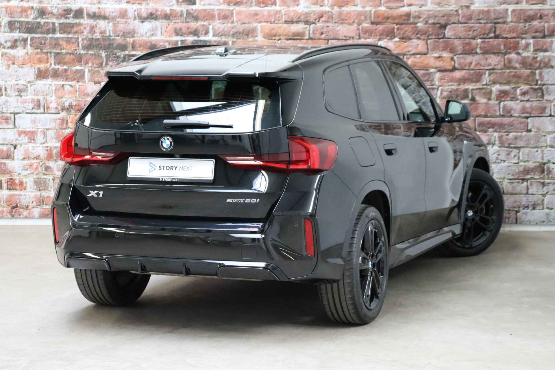 BMW X1 sDrive20i Executive M Sport Pakket Automaat - Afbeelding 4