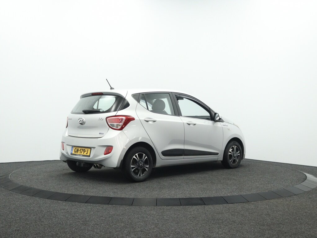 Hyundai i10 1.0i i-Motion Comfort+ | Fietsendrager Thule | All season | Climate control - Afbeelding 2