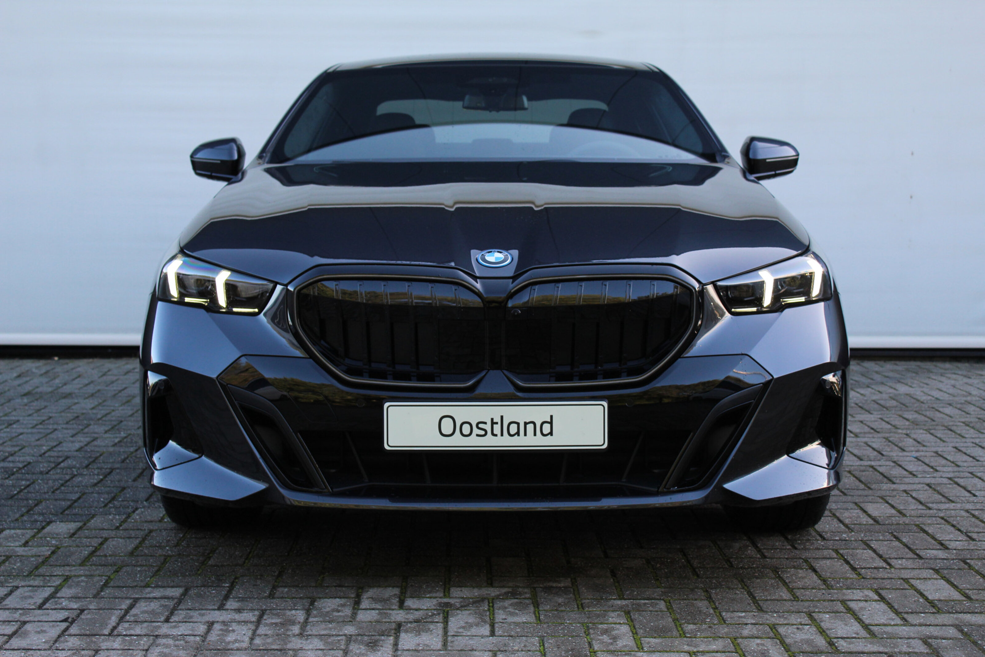 BMW 5 Serie 550e xDrive M Sport Automaat