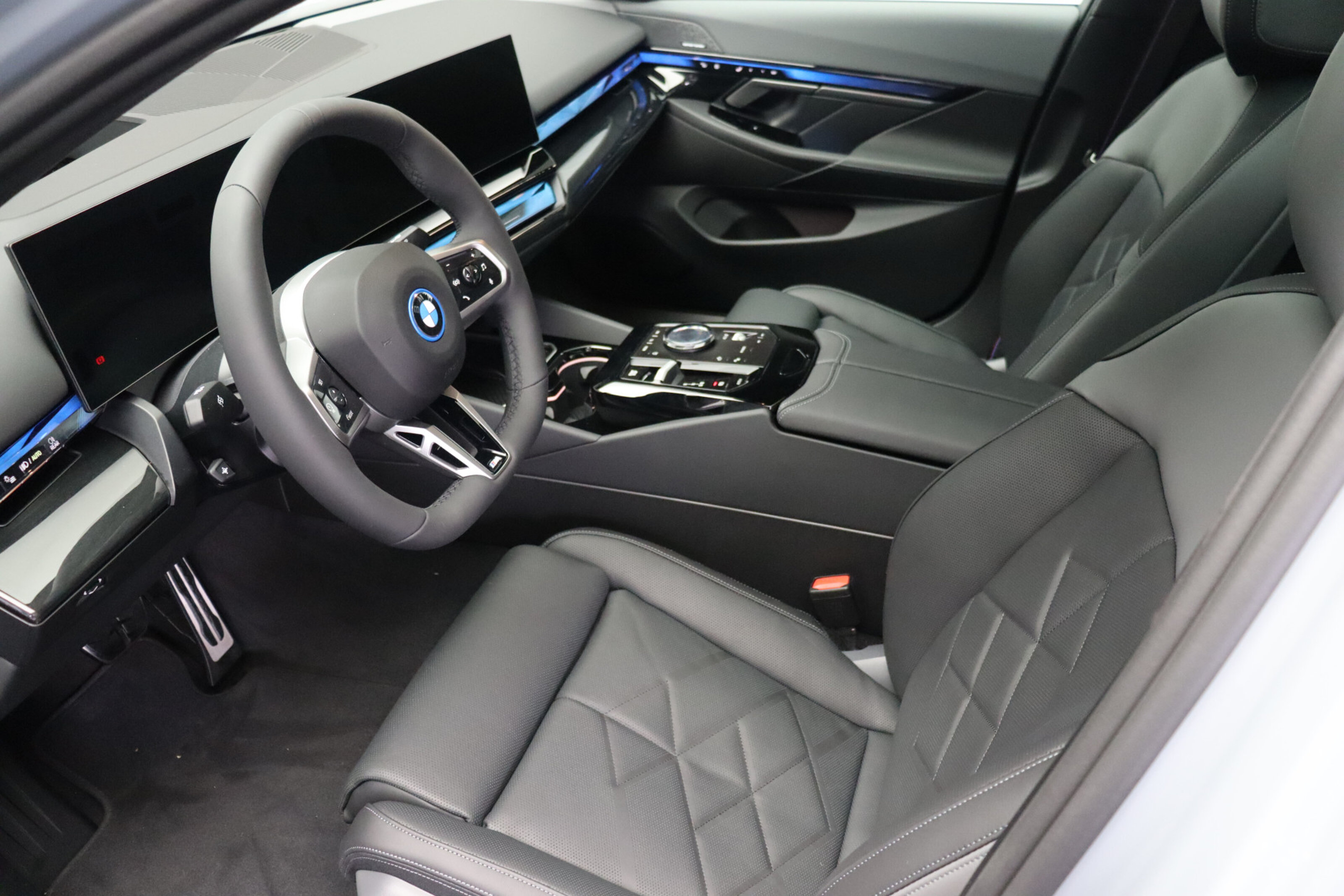 BMW i5 8