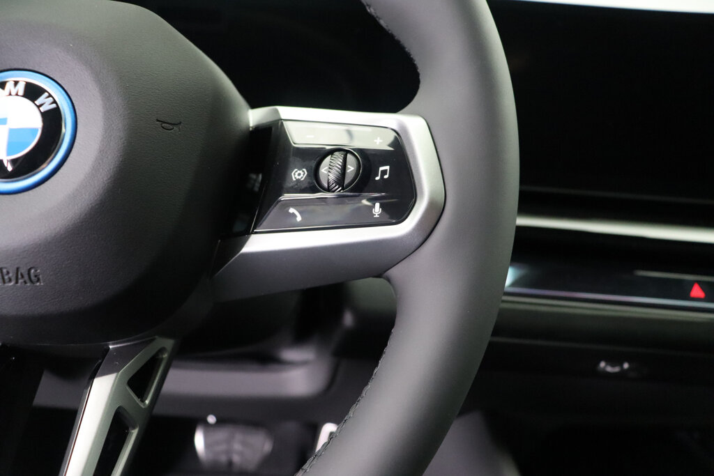 BMW i5 18