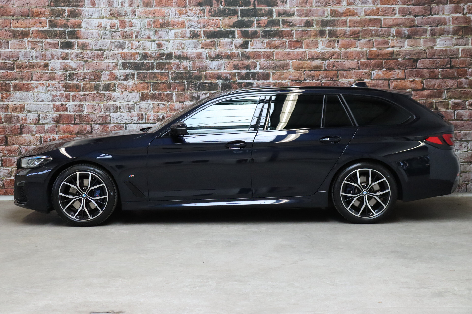 BMW 5 Serie Touring 530i High Executive M Sport Pakket Automaat - Afbeelding 3