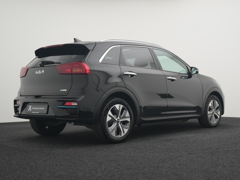 Kia e-Niro ExecutiveLine 64 kWh | Schuifdak | Leder | Stoelventilatie | Camera - Afbeelding 2