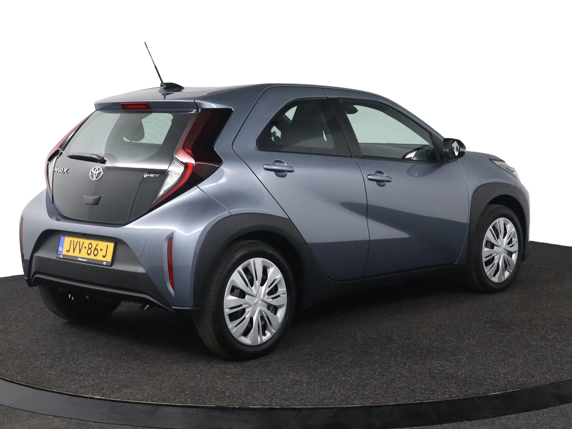 Toyota Aygo X Hybrid 115 play - Afbeelding 2