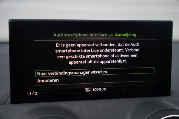 Apple Carplay/Android Auto Apple Carplay/Android Auto