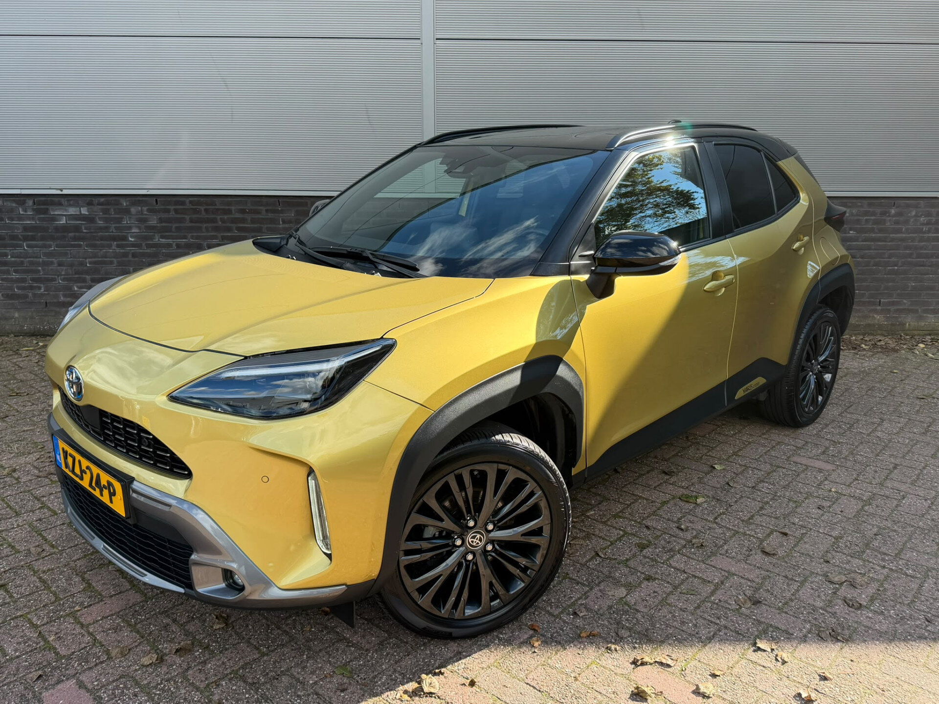 Toyota Yaris Cross 1.5 Hybrid Adventure Limited met Stoel & Stuurverwarming