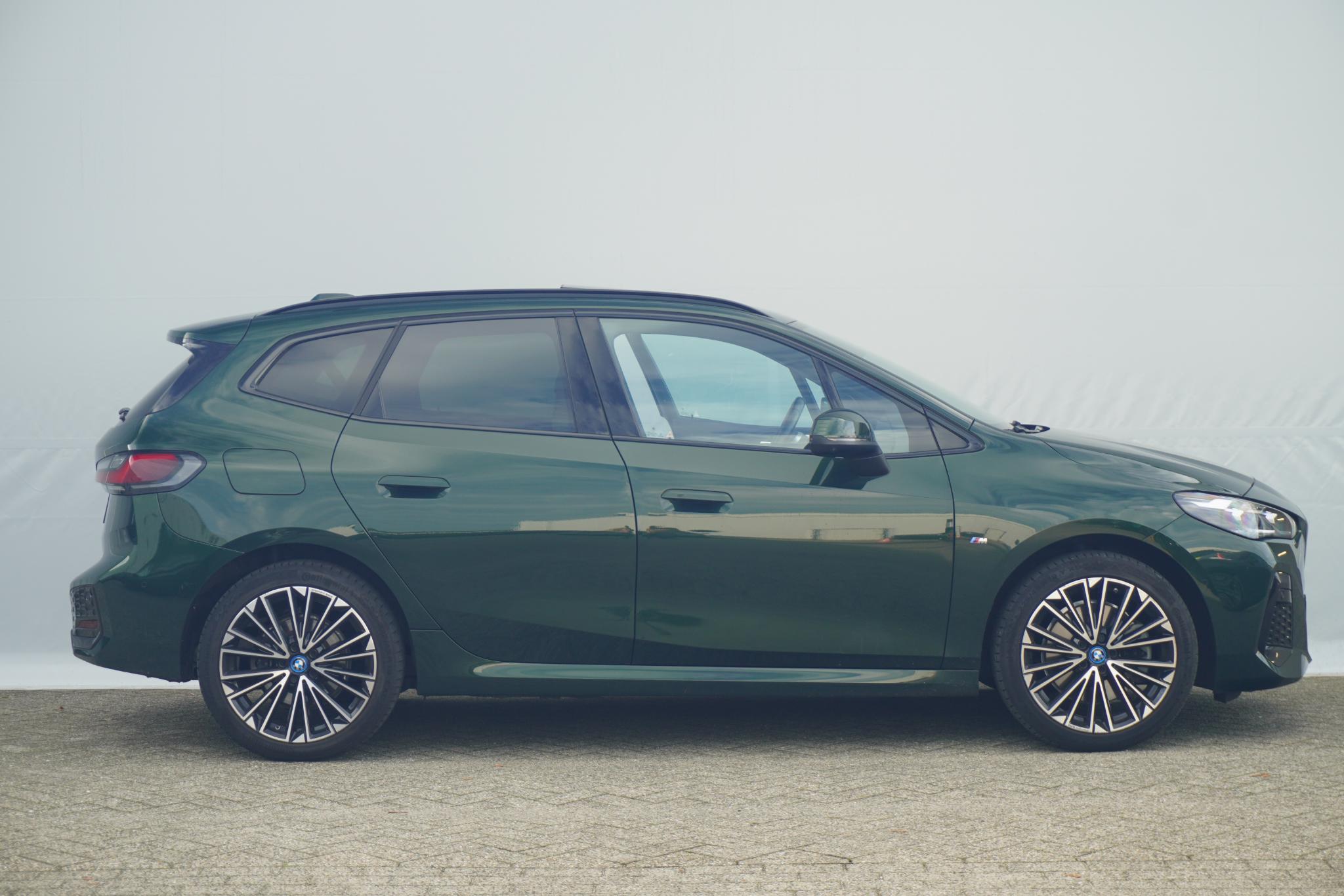 BMW 2 Serie Active Tourer 230e xDrive - Afbeelding 4