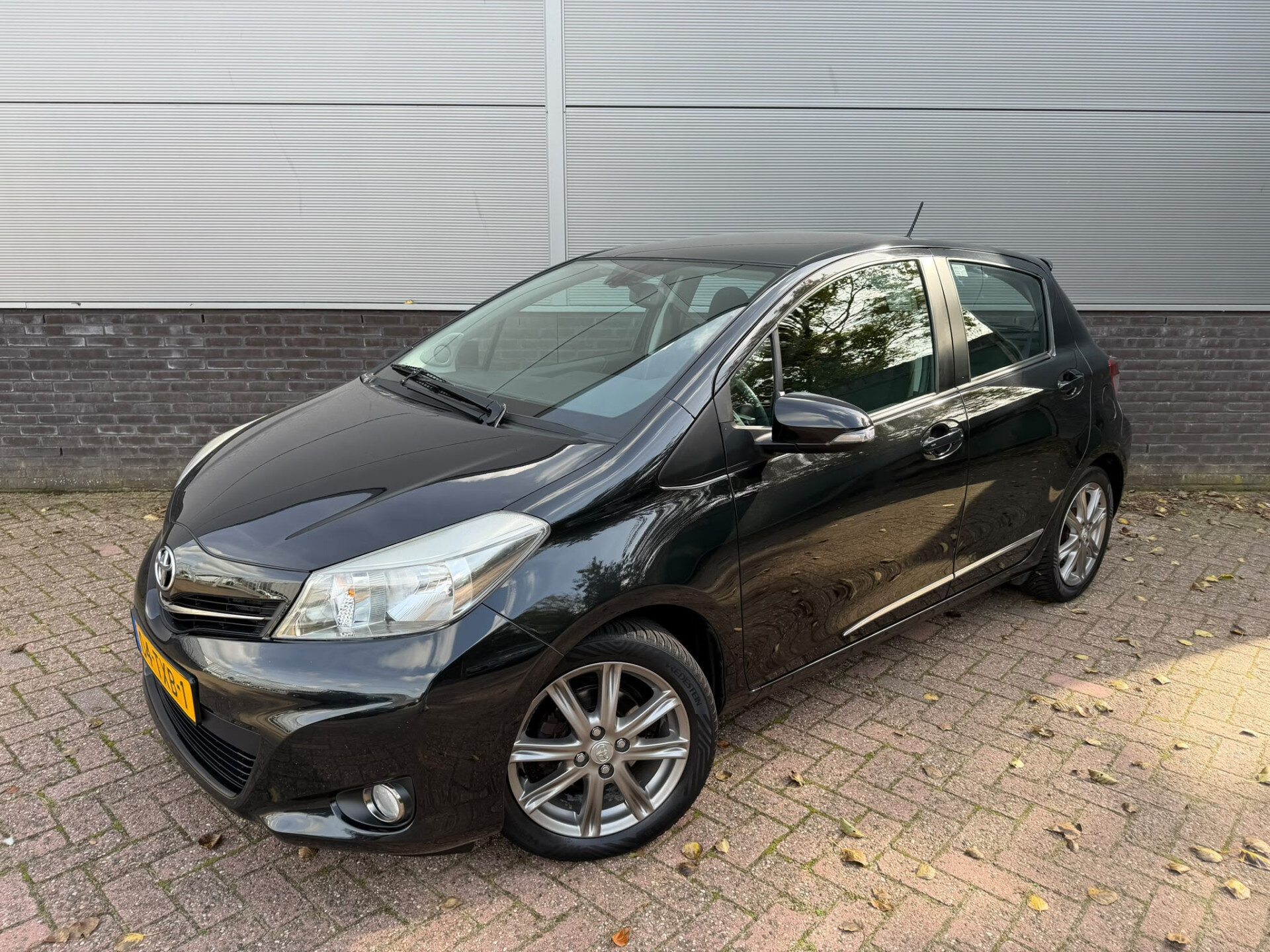Toyota Yaris 1.3 VVT-i Dynamic Met Trekhaak