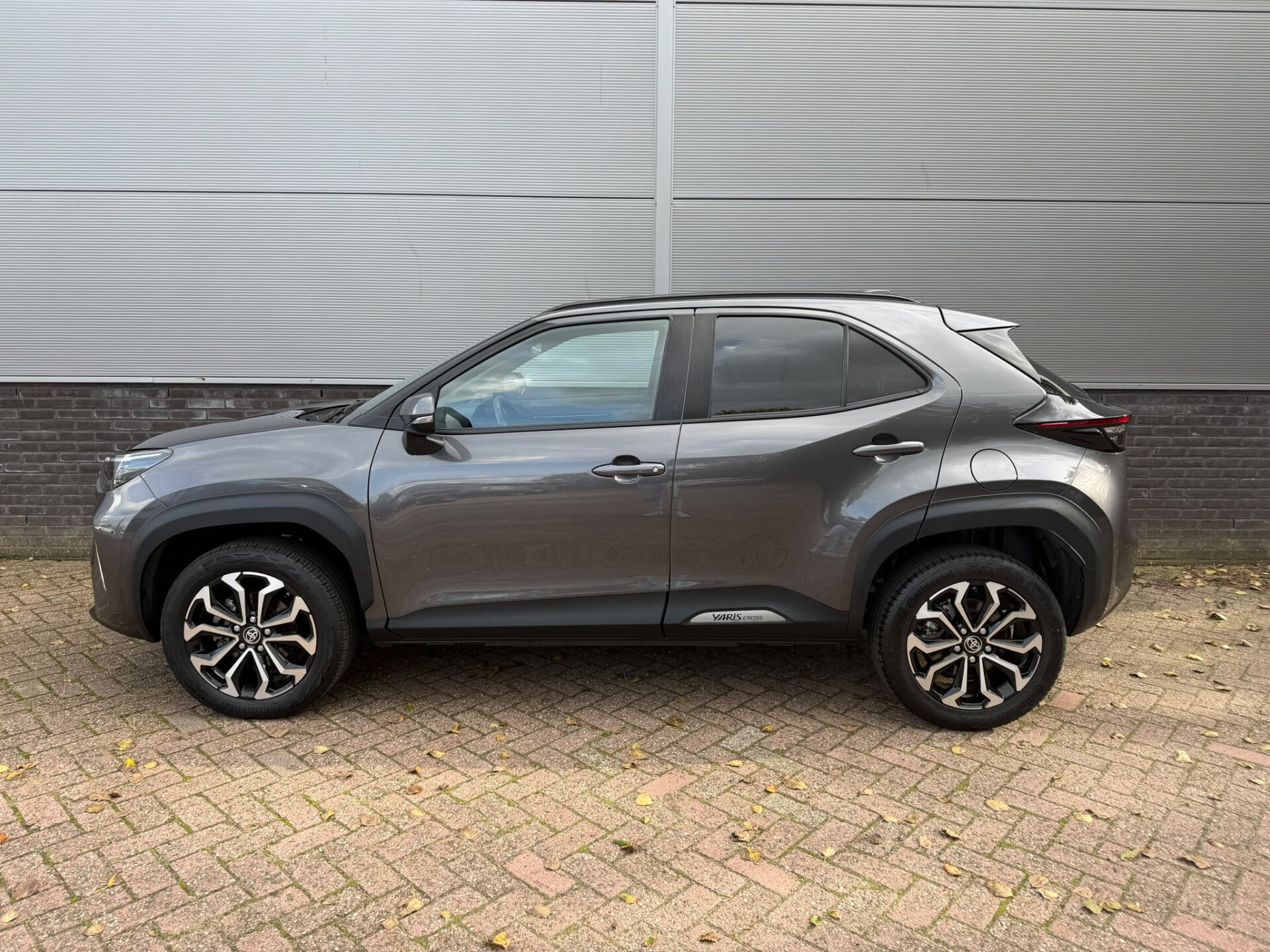 Toyota Yaris Cross 1.5 Hybrid 130 Dynamic Limited met stoel & stuurverwarming - Afbeelding 2