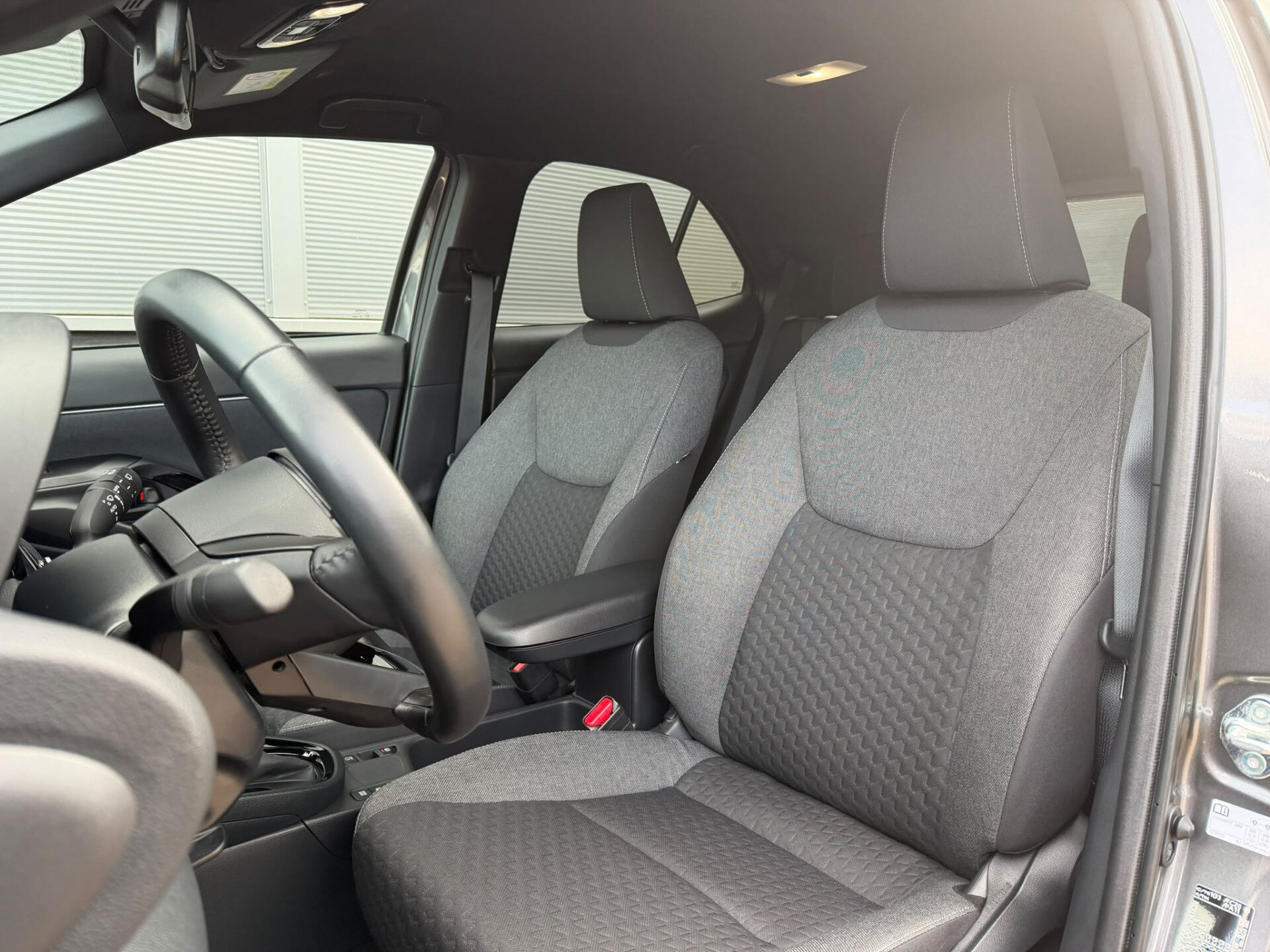 Toyota Yaris Cross 1.5 Hybrid 130 Dynamic Limited met stoel & stuurverwarming - Afbeelding 4