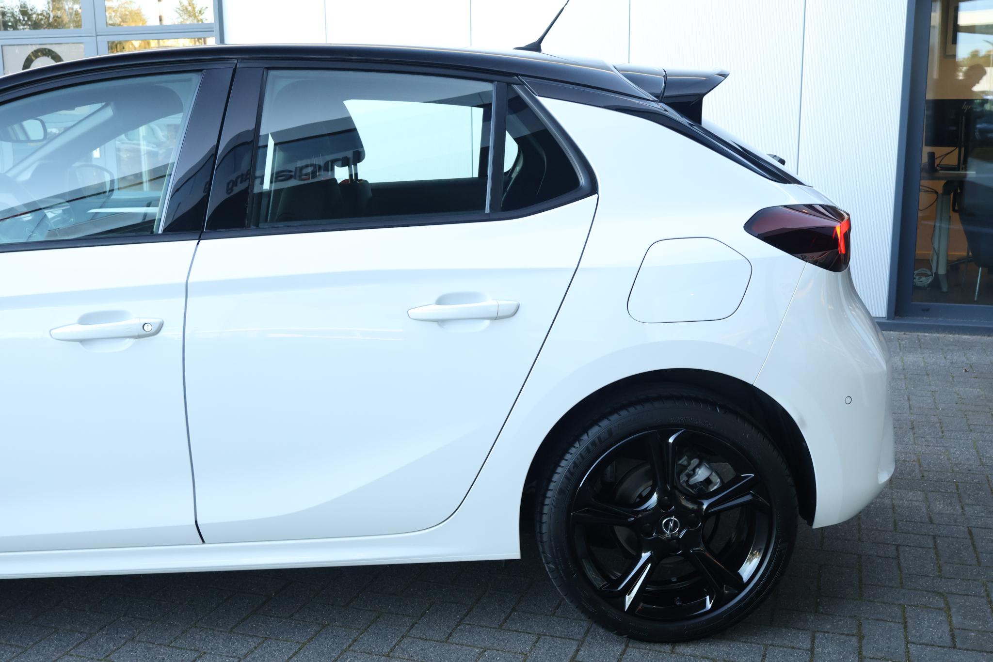 Opel Corsa Level 4 130pk Automaat - Afbeelding 5