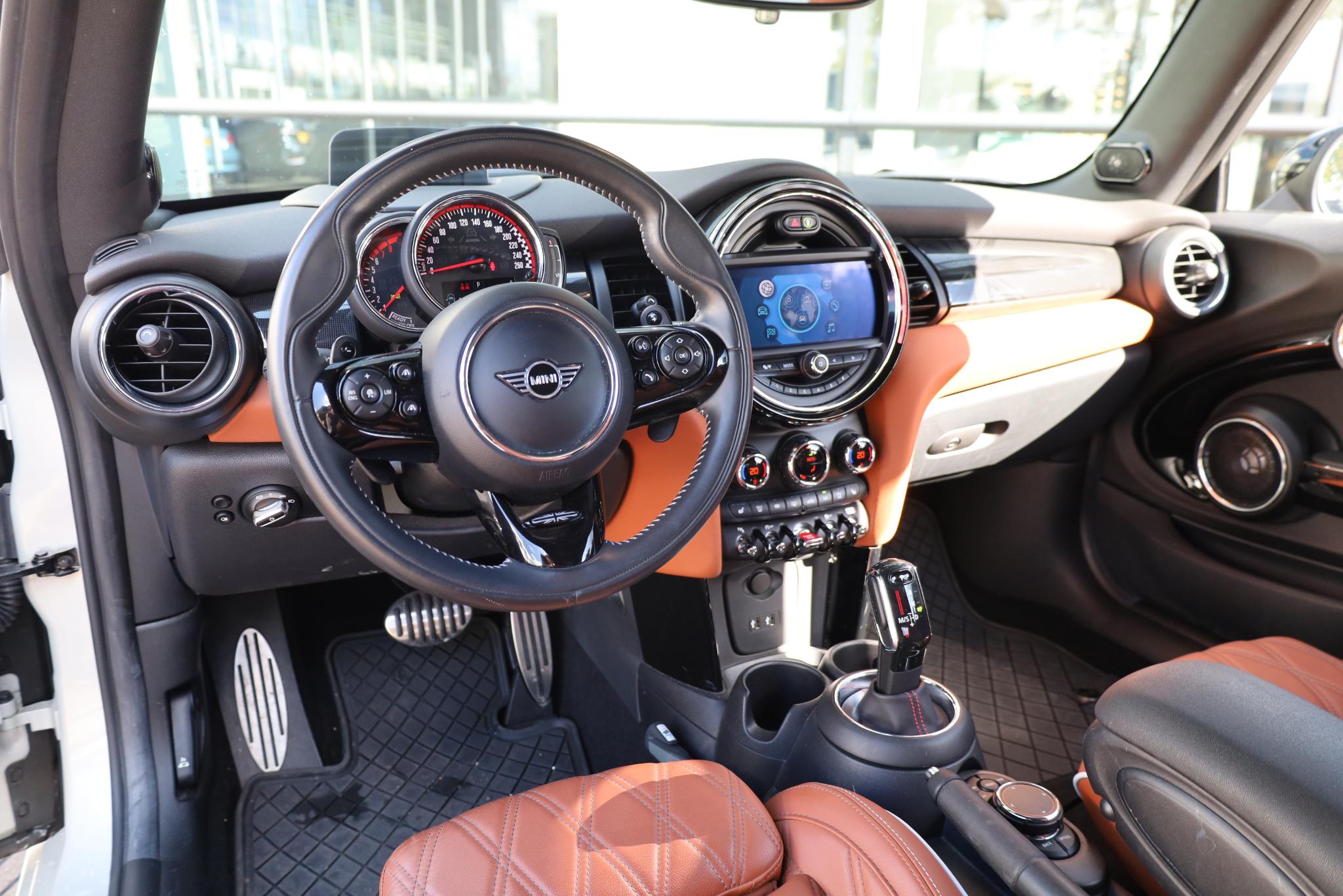 MINI Cabrio