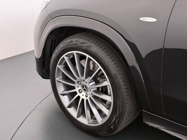21" multispaaks lichtmetalen AMG-velgen 21" multispaaks lichtmetalen AMG-velgen