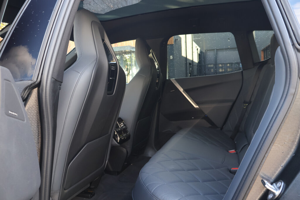 BMW iX 6