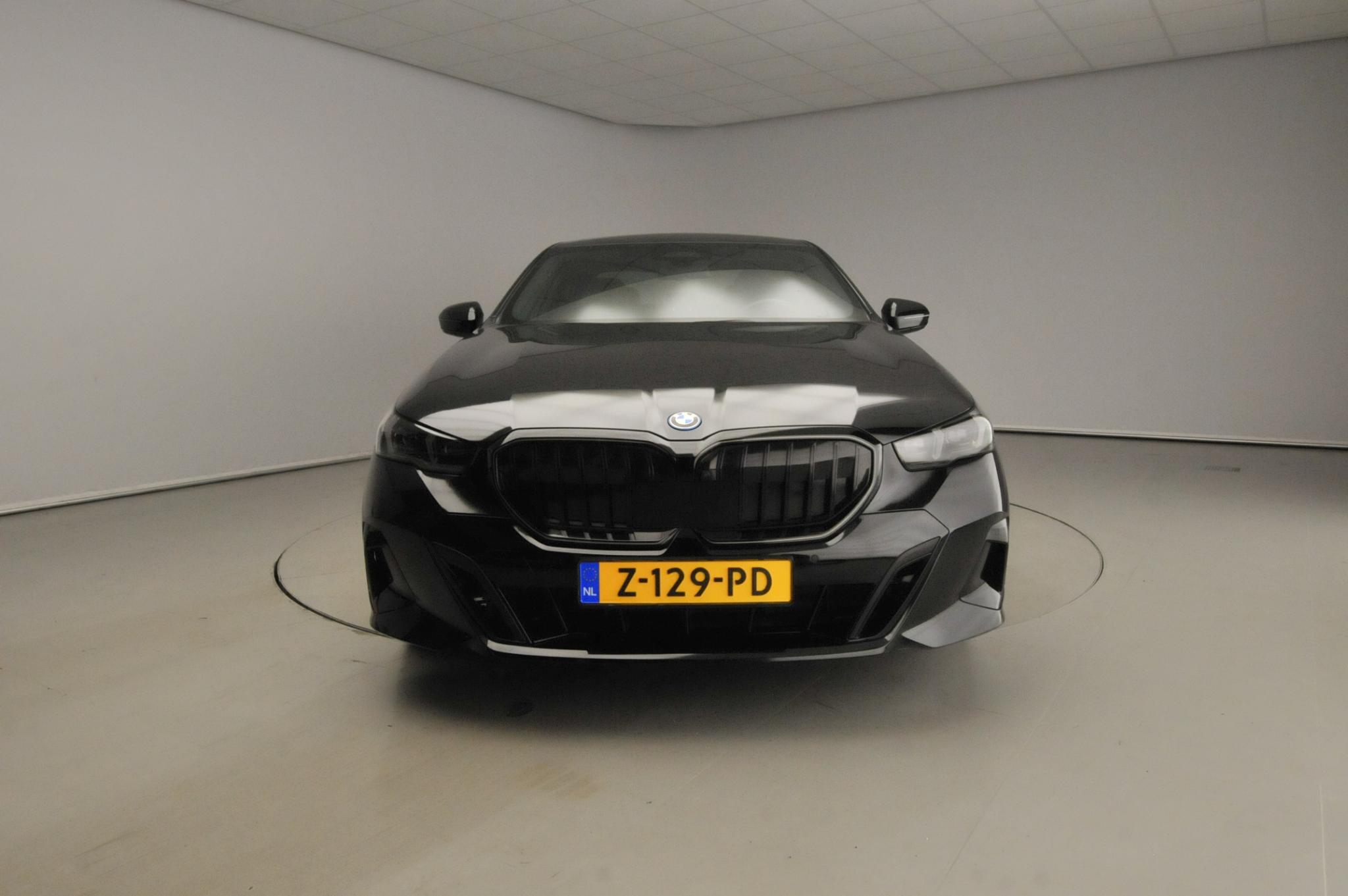 BMW 5 Serie Sedan 530e - Afbeelding 5