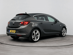 Opel Astra 1.4 TURBO COSMO - Afbeelding 2