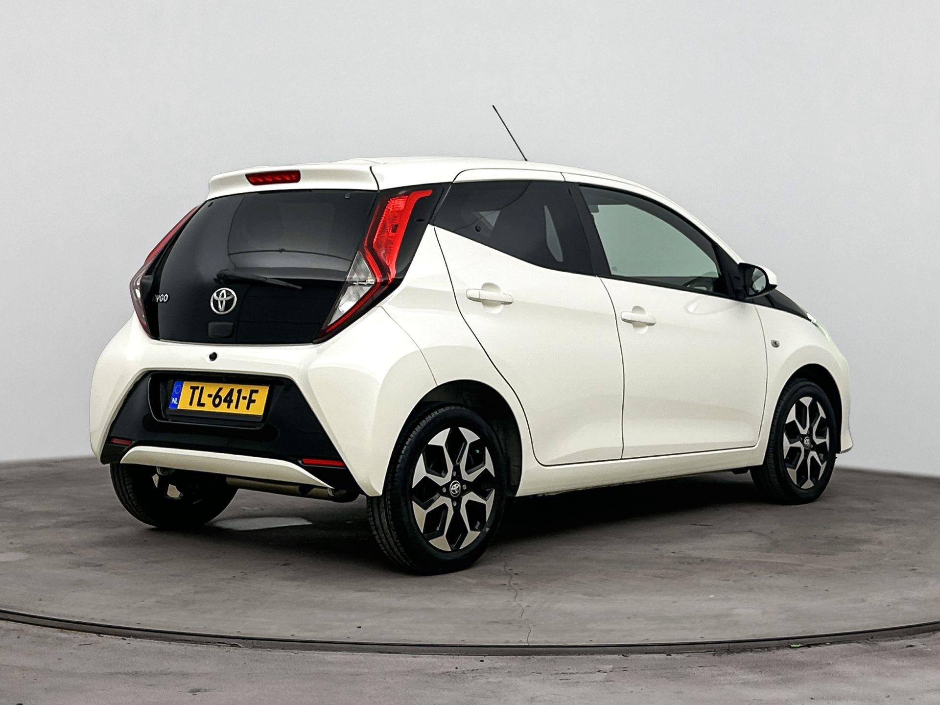 Toyota Aygo 1.0 VVT-i X-CLUSIV - Afbeelding 2