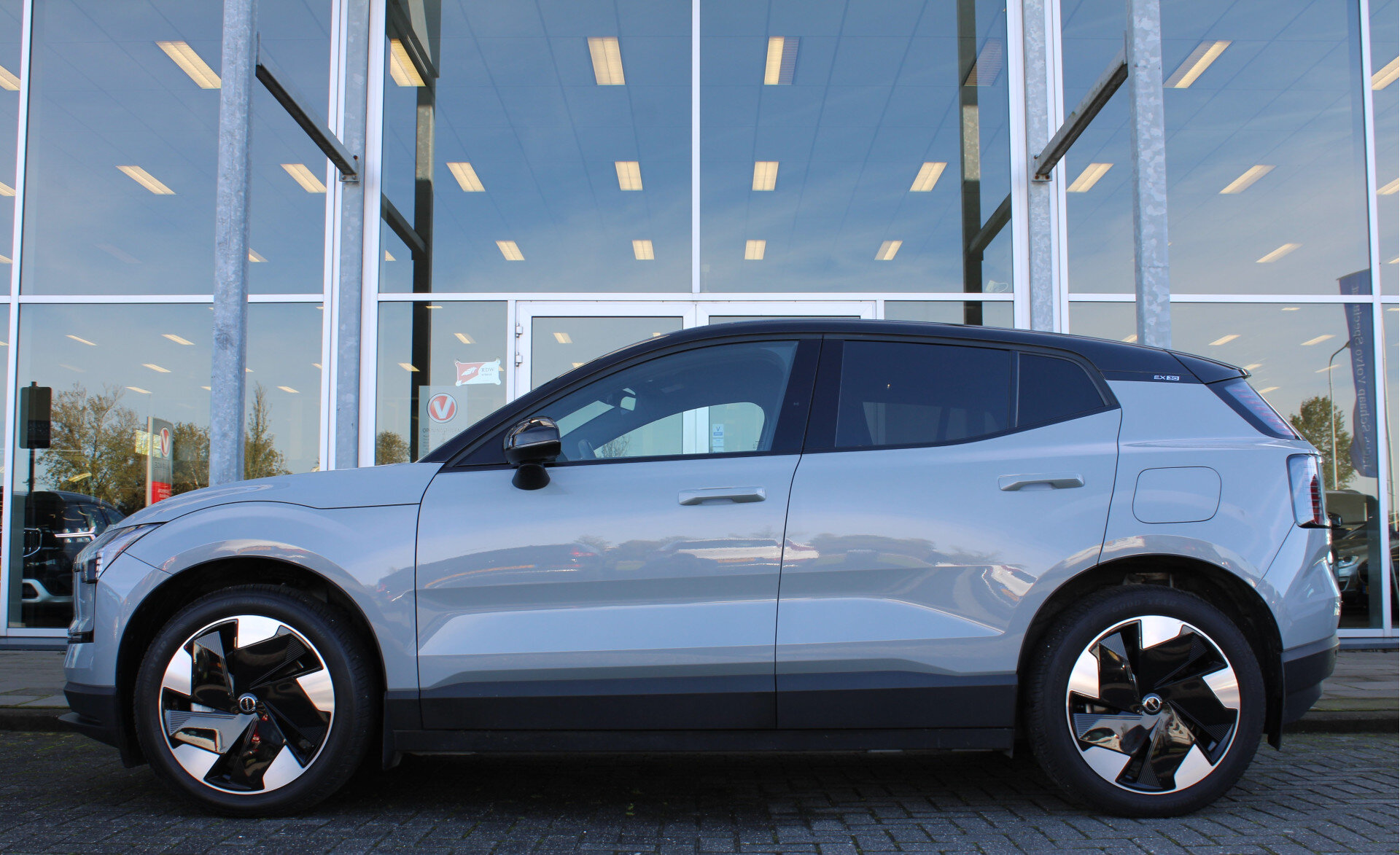 Volvo EX30 Single Motor Extended Range Plus Europa 69 kWh - Afbeelding 2