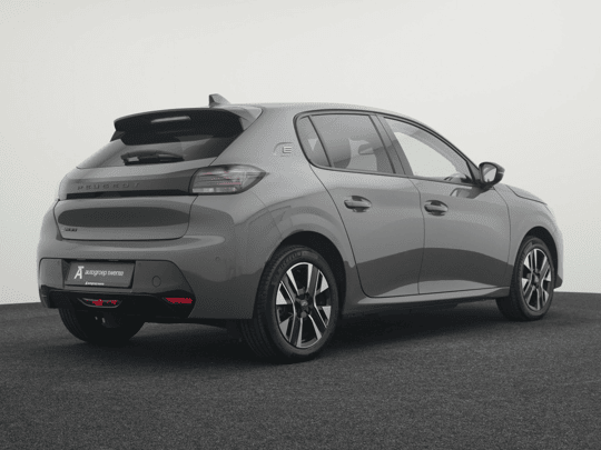 Peugeot e-208 Allure 51 kWh | Carplay | Private lease 489 pm