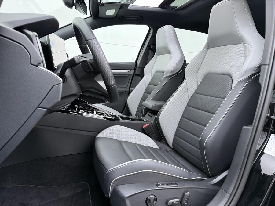 Volkswagen Golf 1.5 eHybrid GTE 272 PK