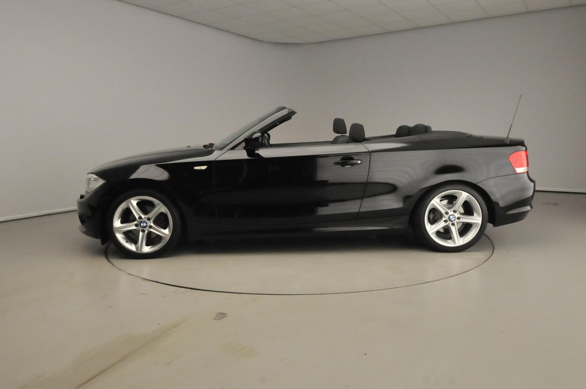 BMW 1 Serie Cabrio 120i High Executive Aut. - Afbeelding 2