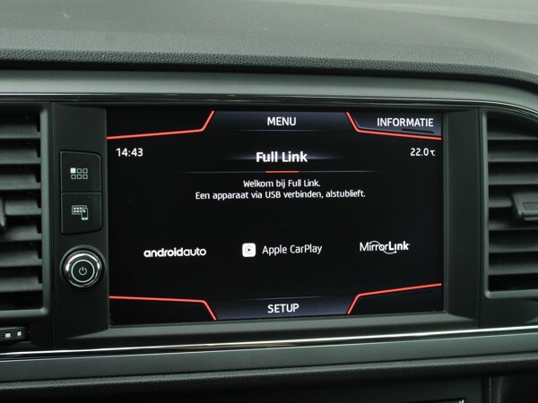 Apple Carplay/Android Auto Apple Carplay/Android Auto