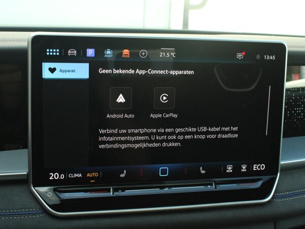 Apple Carplay/Android Auto Apple Carplay/Android Auto