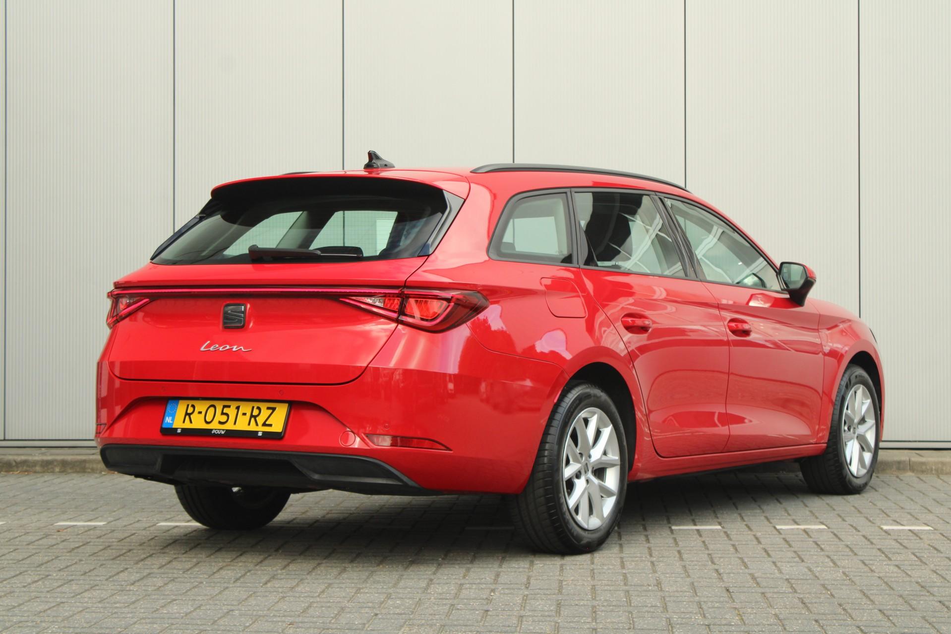 SEAT Leon Sportstourer 1.0 TSI 90pk Reference - Afbeelding 2