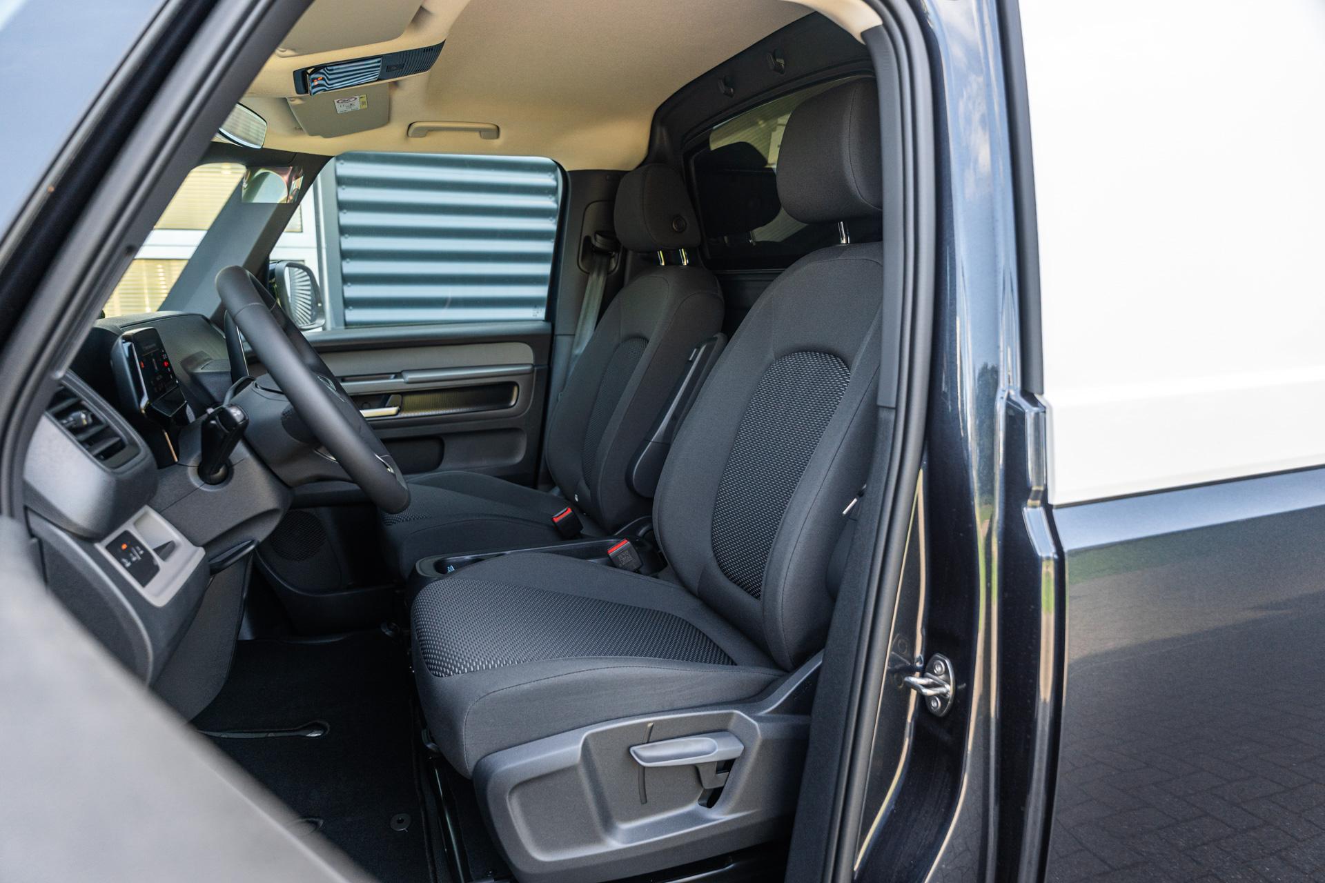 Volkswagen ID. Buzz Cargo 190pk Bulli Limited Edition 59 kWh - Afbeelding 4