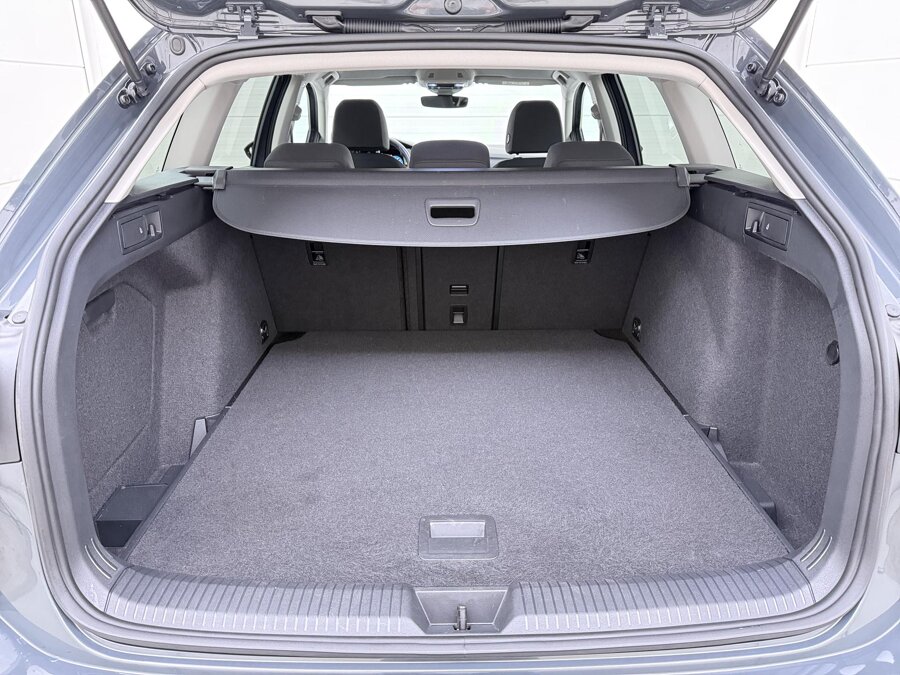 Volkswagen Golf Variant 1.0 eTSI Life