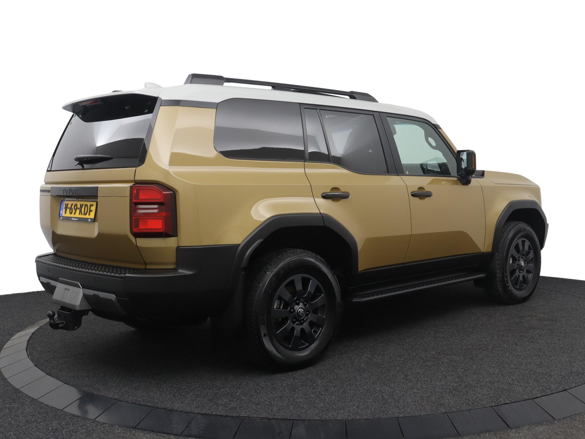 Toyota Land Cruiser 2.8 D-4D Blind Van First Edition - Afbeelding 2