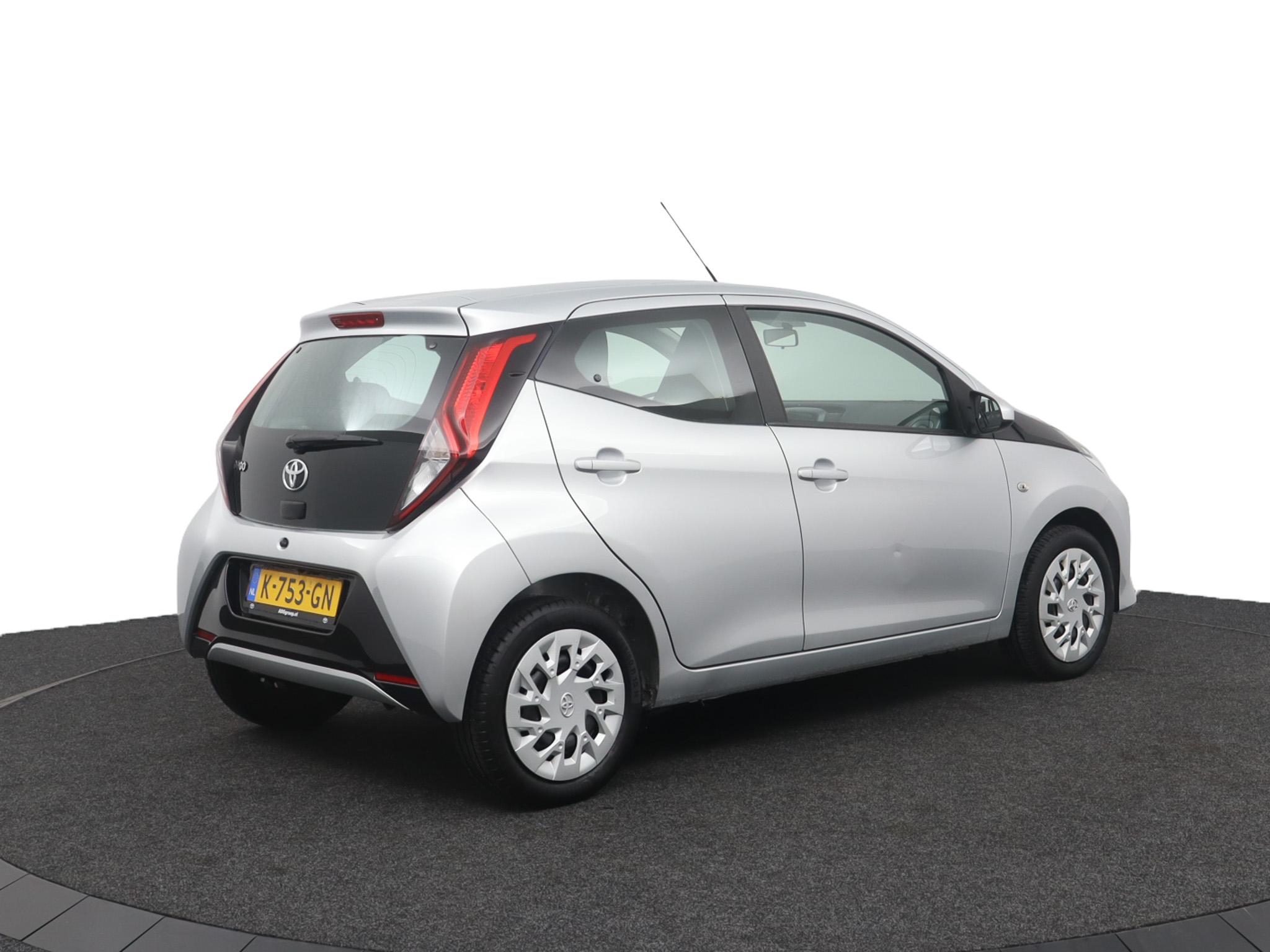Toyota Aygo 1.0 VVT-i x-play - Afbeelding 2