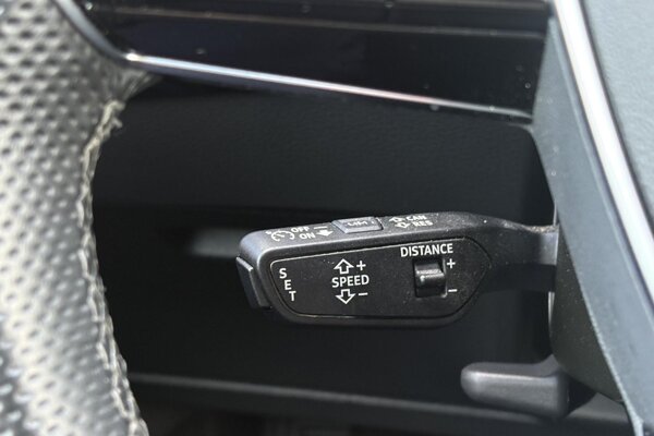 cruise control adaptief met Stop&Go cruise control adaptief met Stop&Go