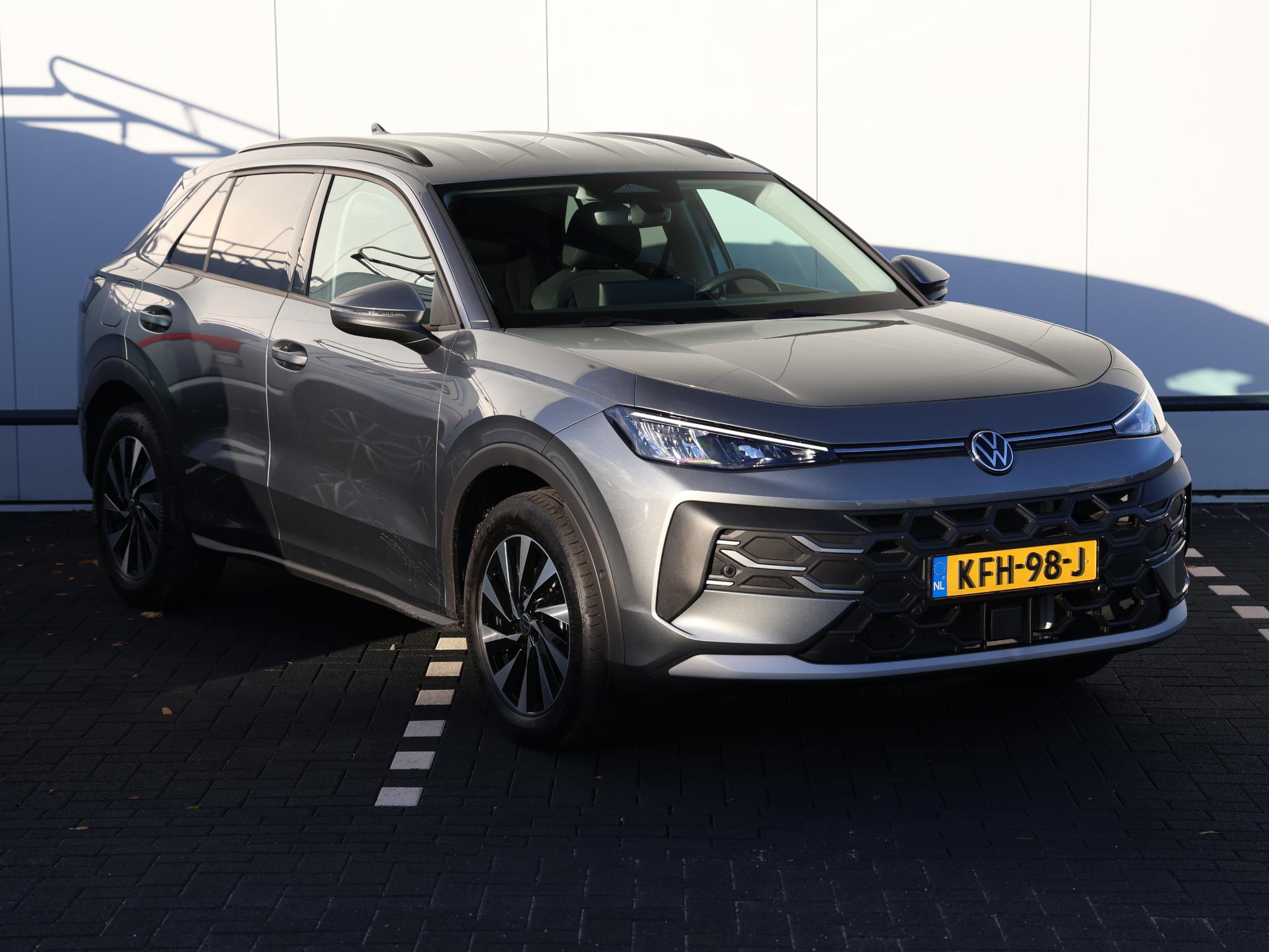 Volkswagen T-Roc 1.5 eTSI Life First Edition 116pk DSG - Afbeelding 3