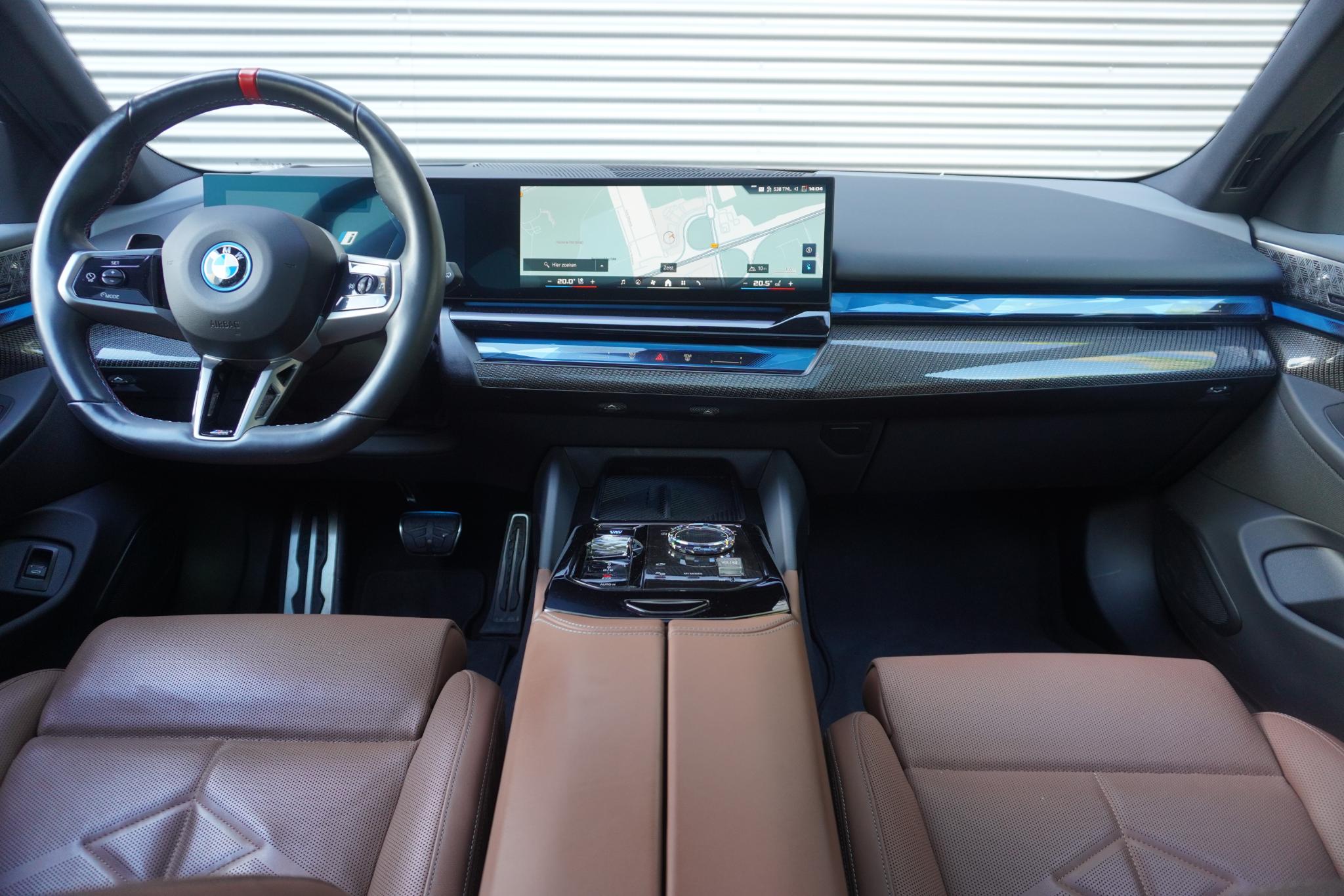 BMW i5