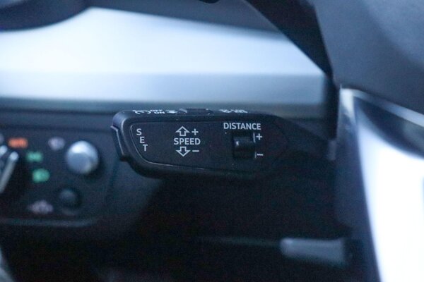 cruise control adaptief met Stop&Go cruise control adaptief met Stop&Go