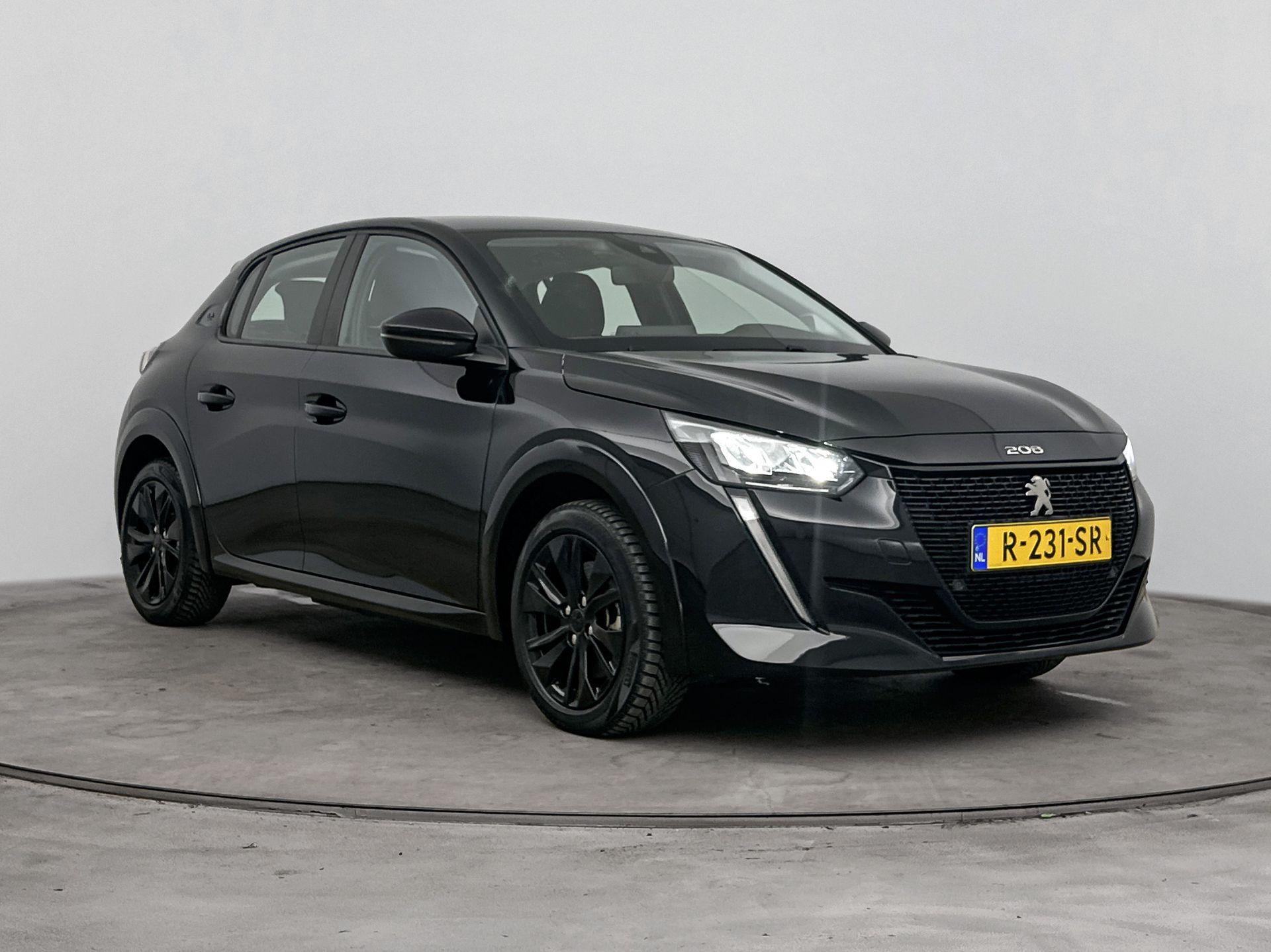 Peugeot e-208