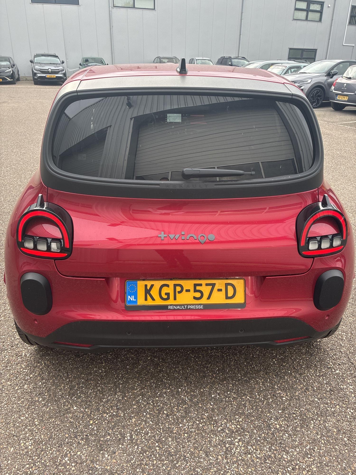 Renault Twingo techno 80pk urban range - Afbeelding 4