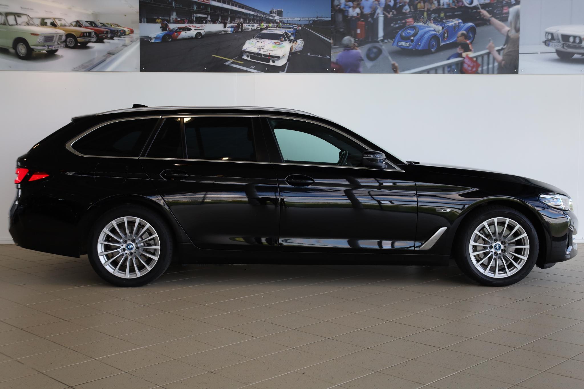 BMW 5 Serie Touring 530e - Afbeelding 3