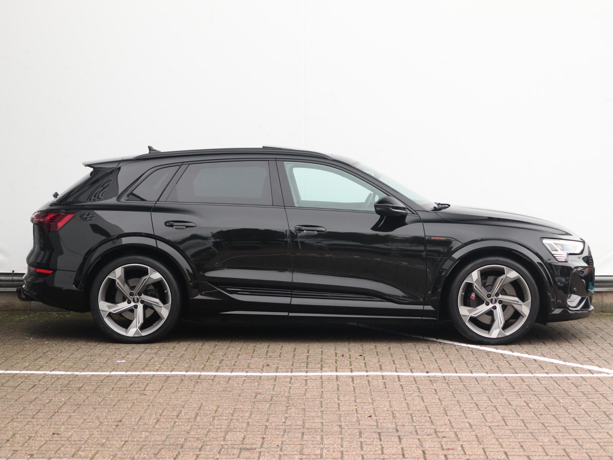 Audi e-tron S quattro 503 pk 95 kWh