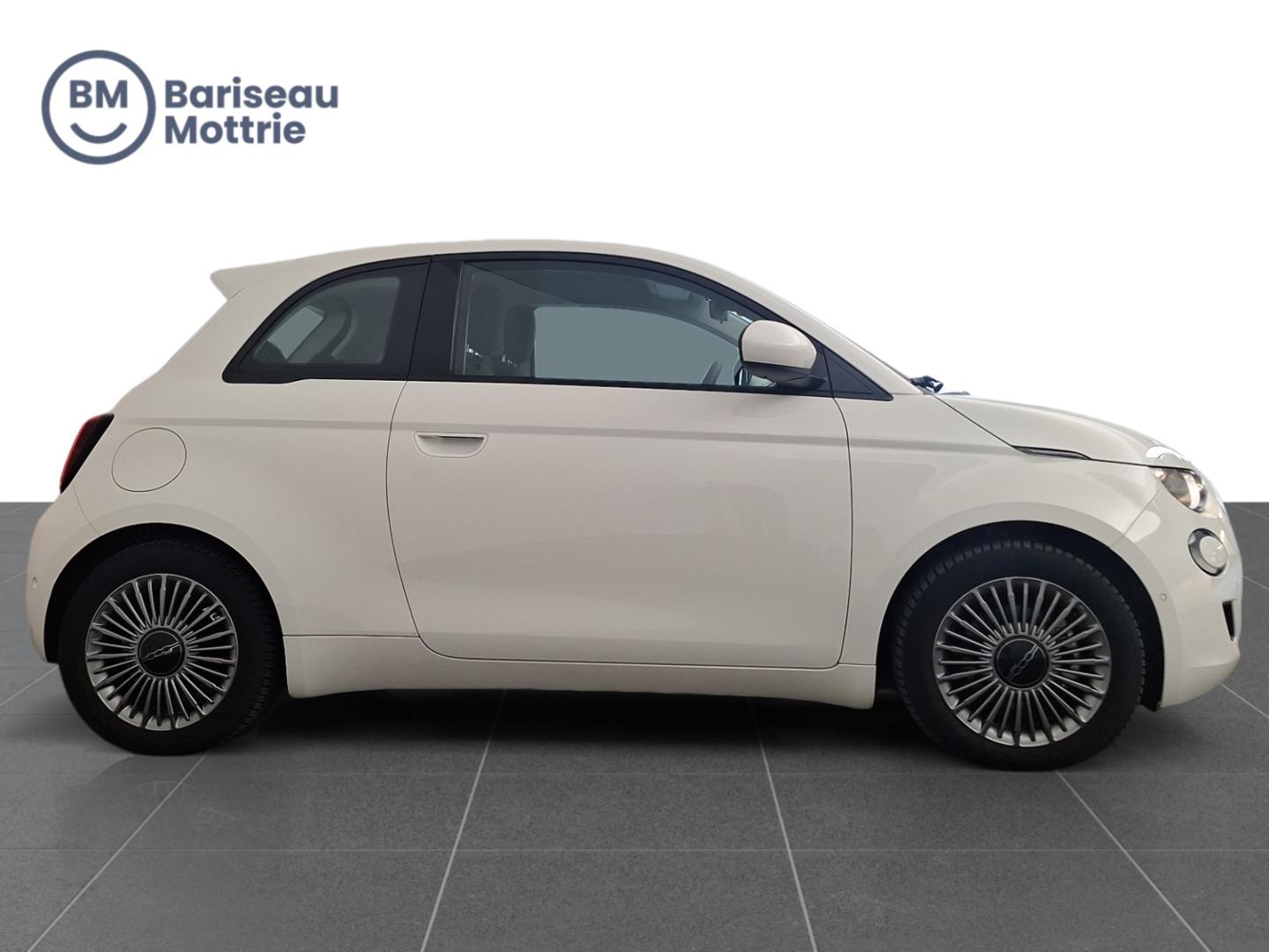 Fiat 500e ICON 42kWh 118pk*CAMERA ACHTER*SENSOREN VOOR EN ACHTER*DAB*CARPLAY*KLIMAATREGELING* - Afbeelding 3