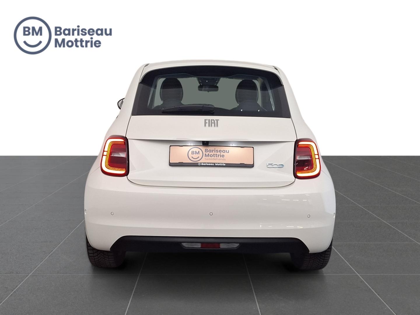 Fiat 500e ICON 42kWh 118pk*CAMERA ACHTER*SENSOREN VOOR EN ACHTER*DAB*CARPLAY*KLIMAATREGELING* - Afbeelding 5