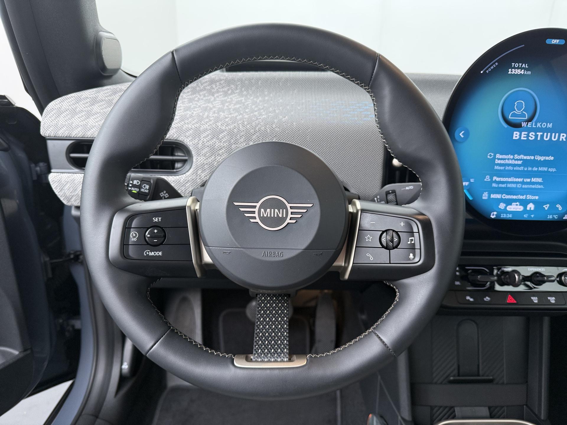 MINI Cooper Cabrio C Favoured - Afbeelding 2