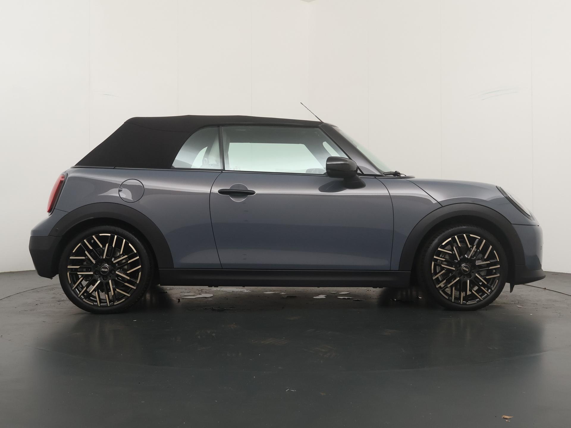MINI Cabrio