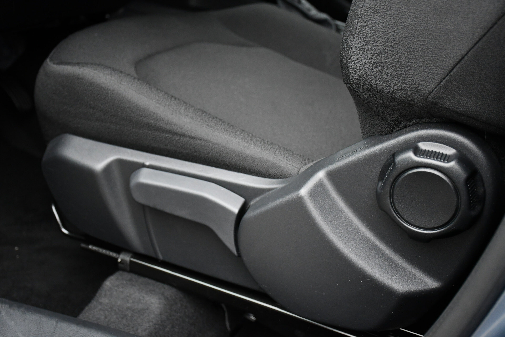 Toyota Aygo X Hybrid 115 play Automaat 116pk - Afbeelding 3