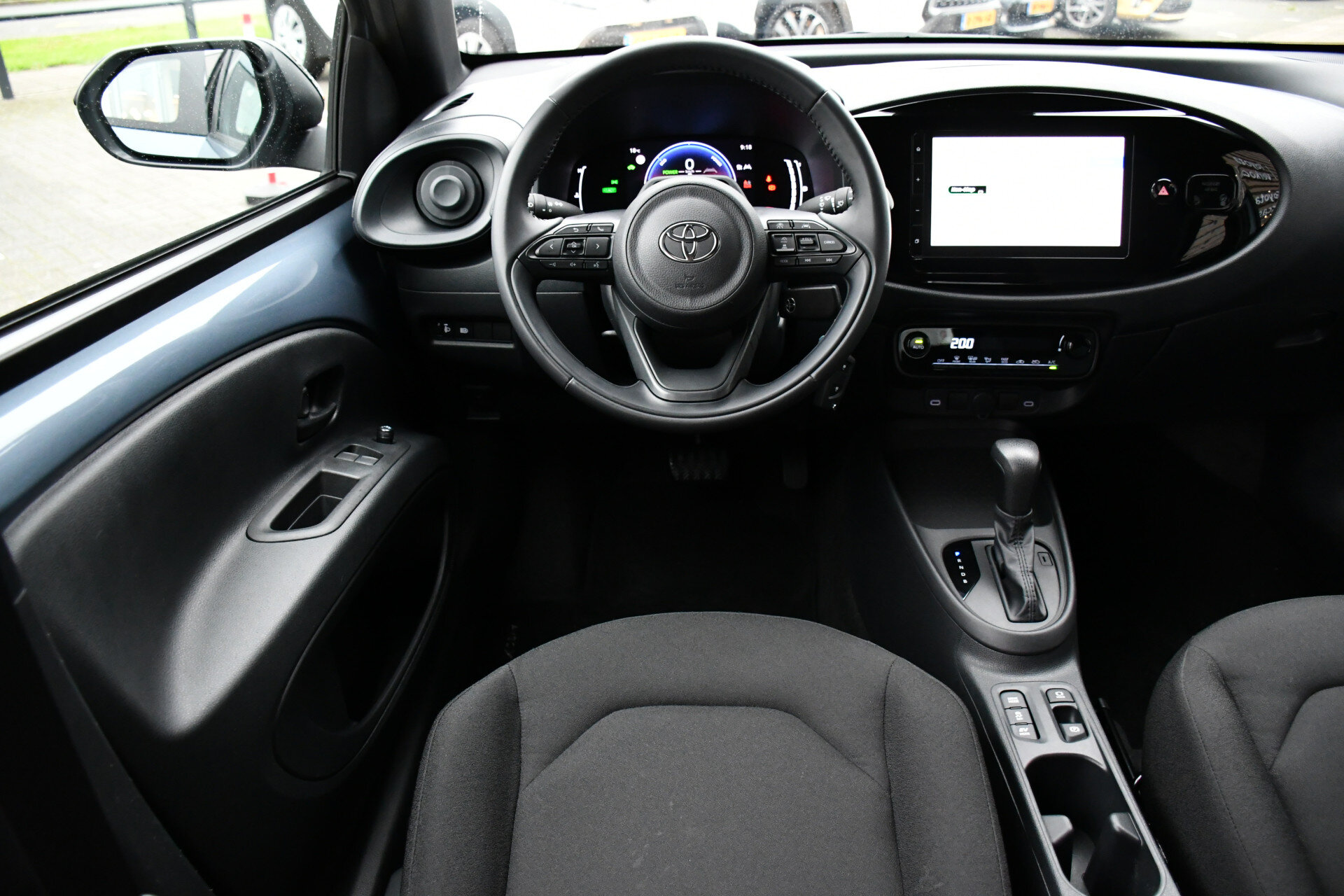 Toyota Aygo X Hybrid 115 play Automaat 116pk - Afbeelding 5
