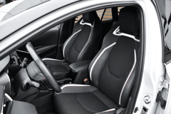 Toyota Corolla Touring Sports Hybrid 200 Business GR Sport Plus Limited Automaart 197pk - Afbeelding 2