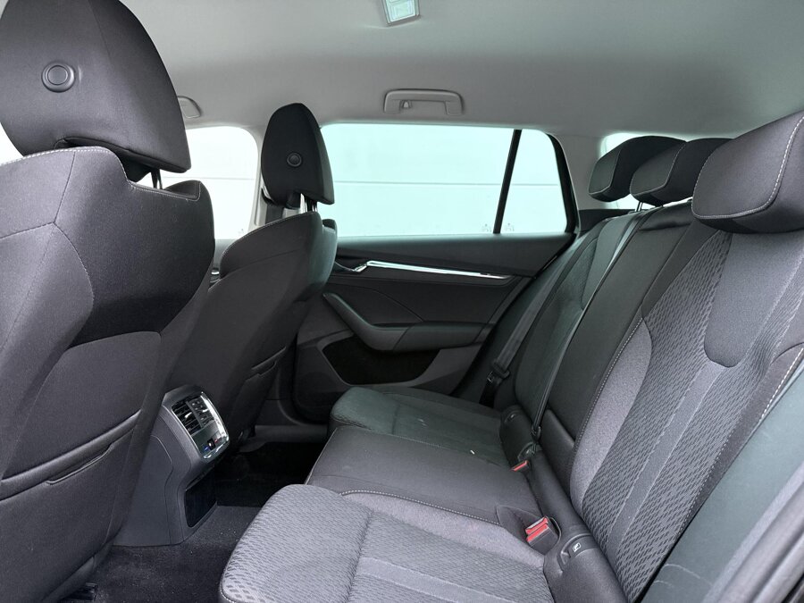 Škoda Octavia Combi 1.0 e-TSI Business Edition Plus