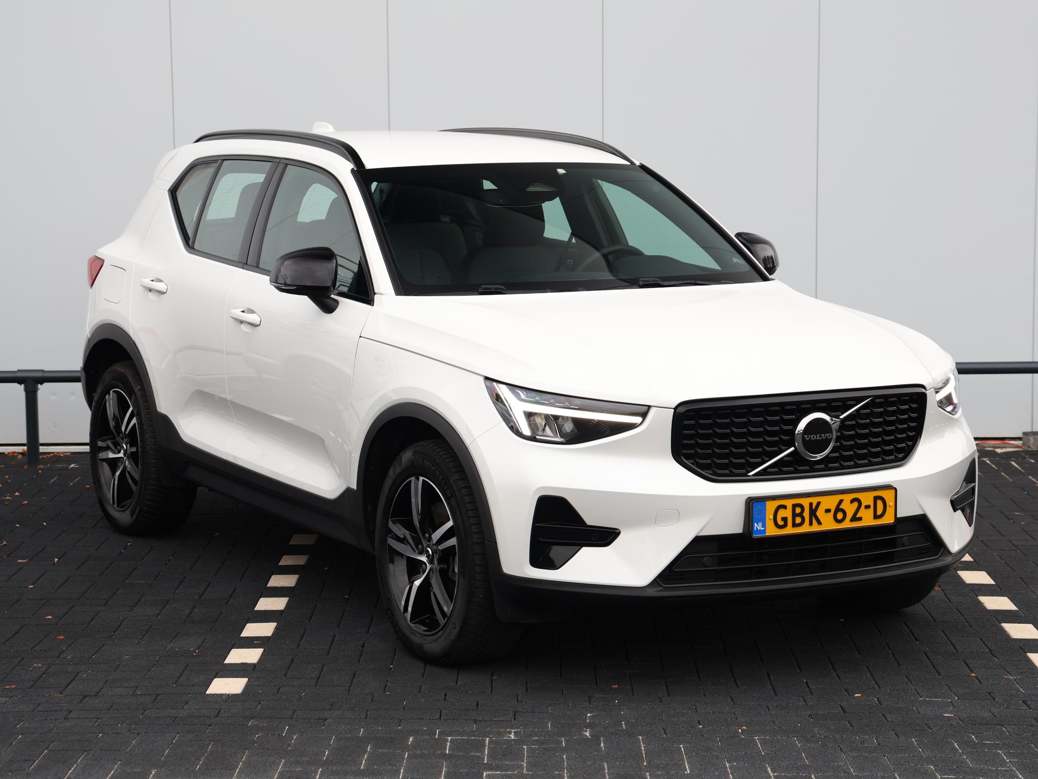Volvo XC40 2.0 B4 Plus Dark - Afbeelding 3